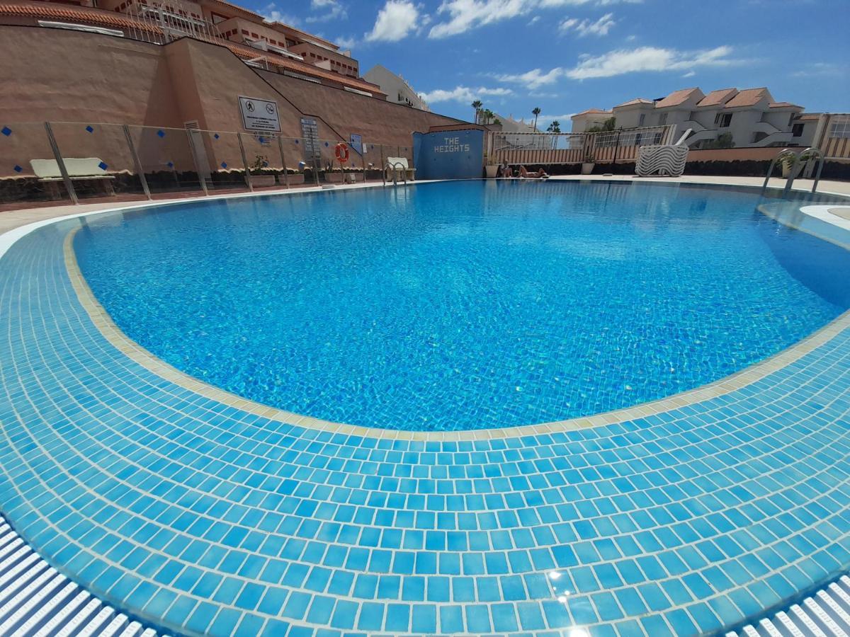 The Heights Deluxe Apartman Arona  Kültér fotó